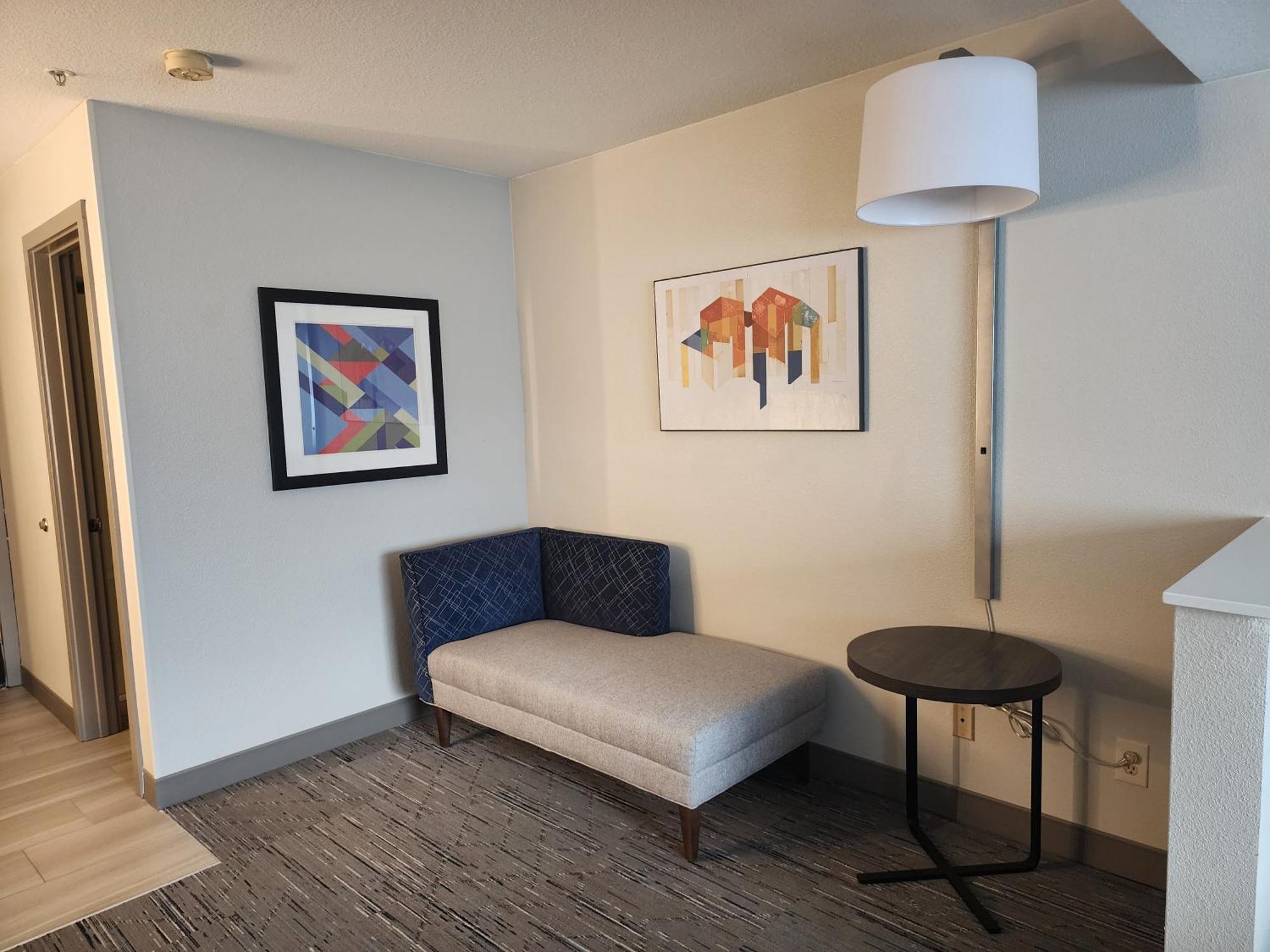 Holiday Inn Express Portland East - Columbia Gorge By Ihg Troutdale Exterior photo